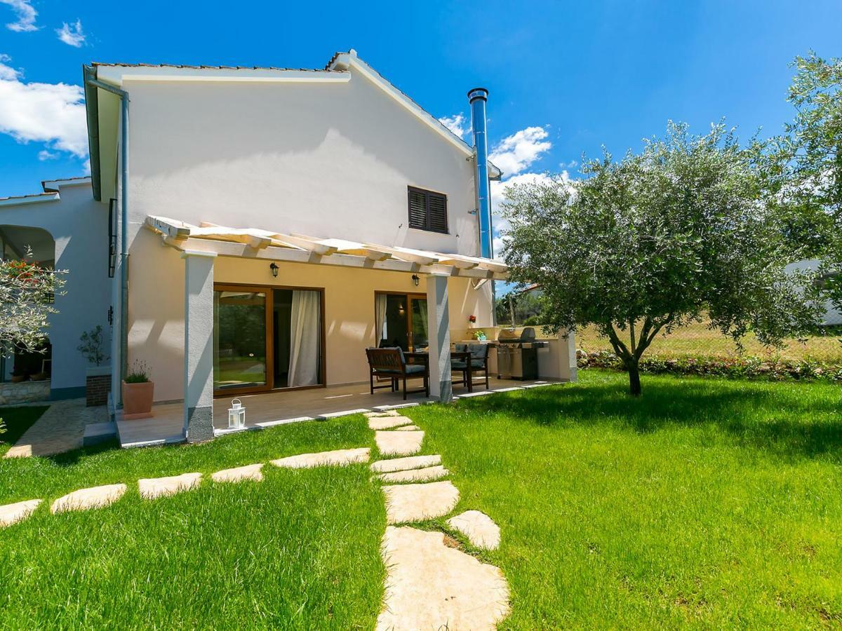 Pool Premium Apartment Vrsar Exterior foto
