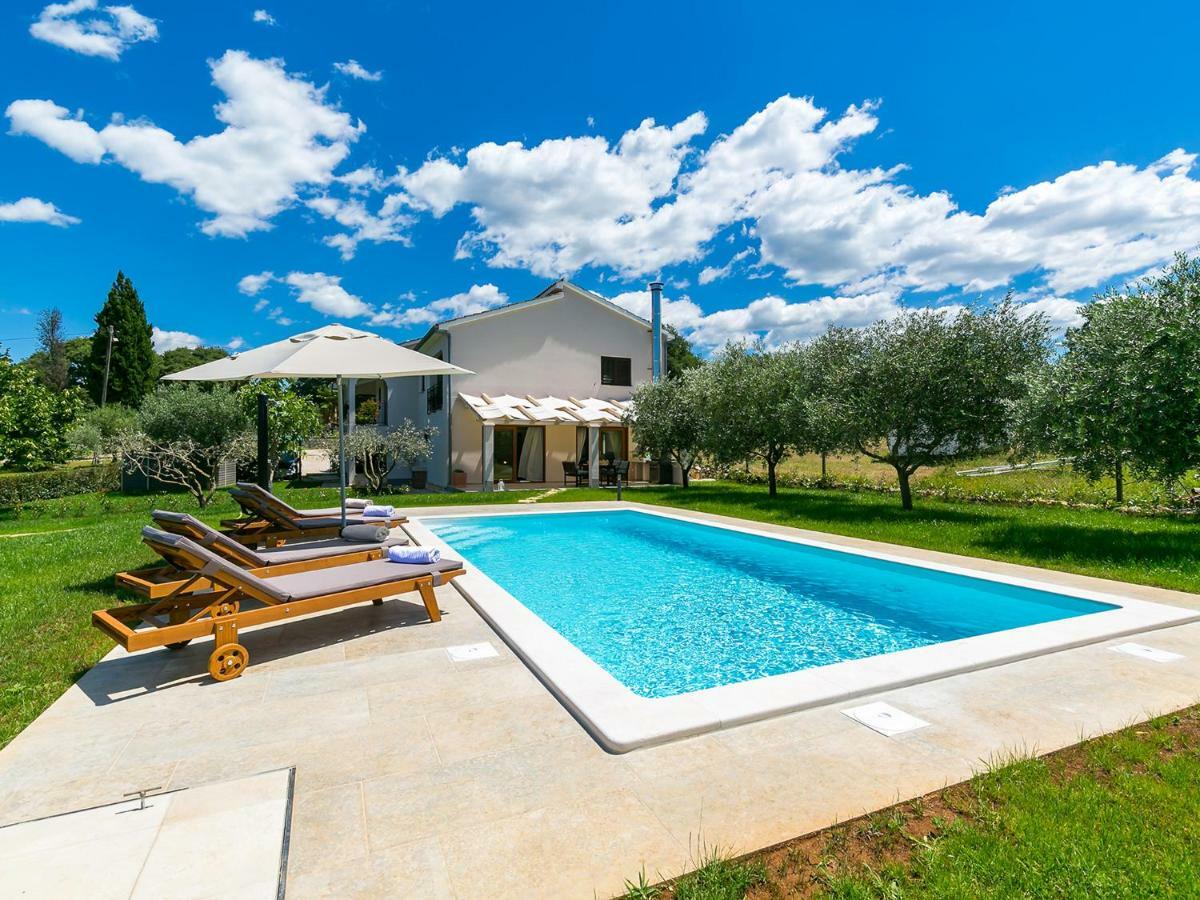 Pool Premium Apartment Vrsar Exterior foto